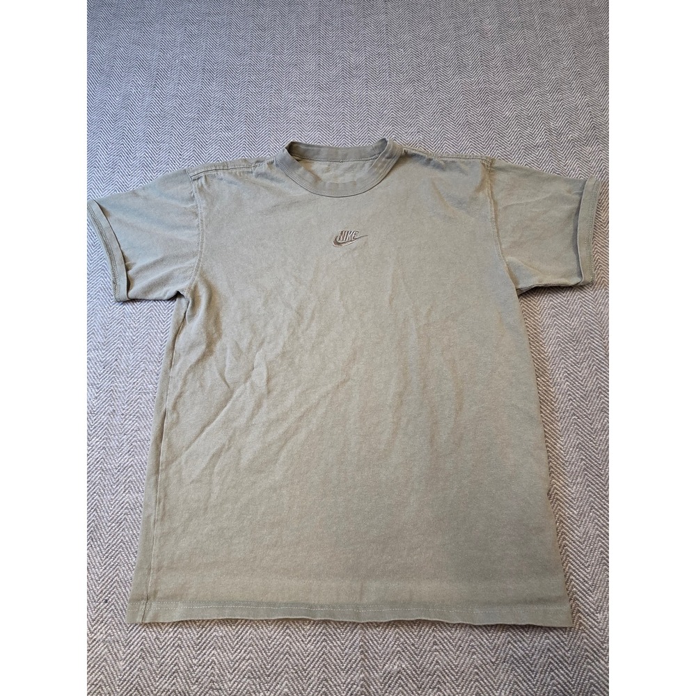 Nike T-Shirt Men's Sage Green Embroidered Center Logo Short Sleeve Crew Neck Tee